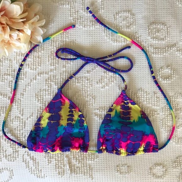 • Tie-Dye Print Bikini Top • - Picture 2 of 3